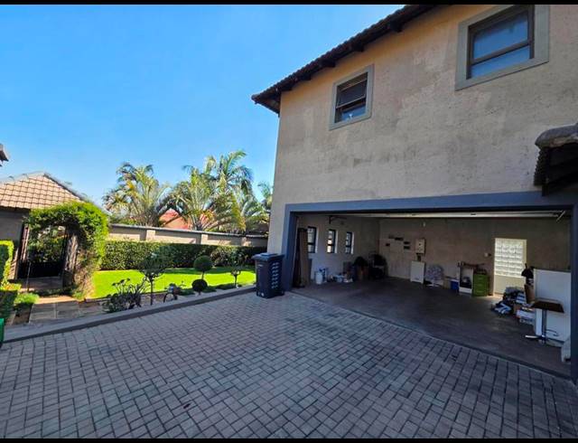 4 BEDROOM PROPERTY TO RENT IN LYNNWOOD